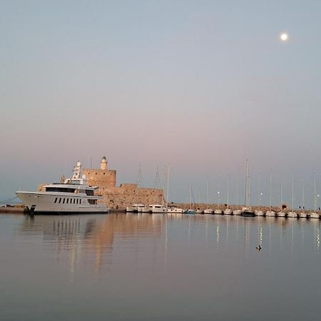 The Retreat In The Heart Of Old Town Rhodes Villa Rhodes City ภายนอก รูปภาพ