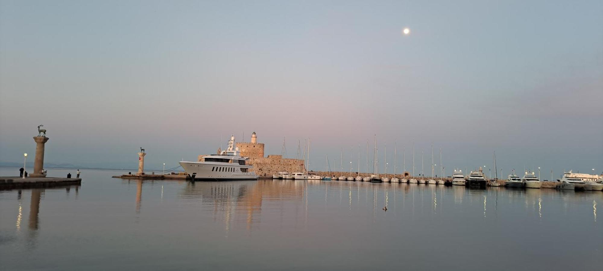 The Retreat In The Heart Of Old Town Rhodes Villa Rhodes City ภายนอก รูปภาพ